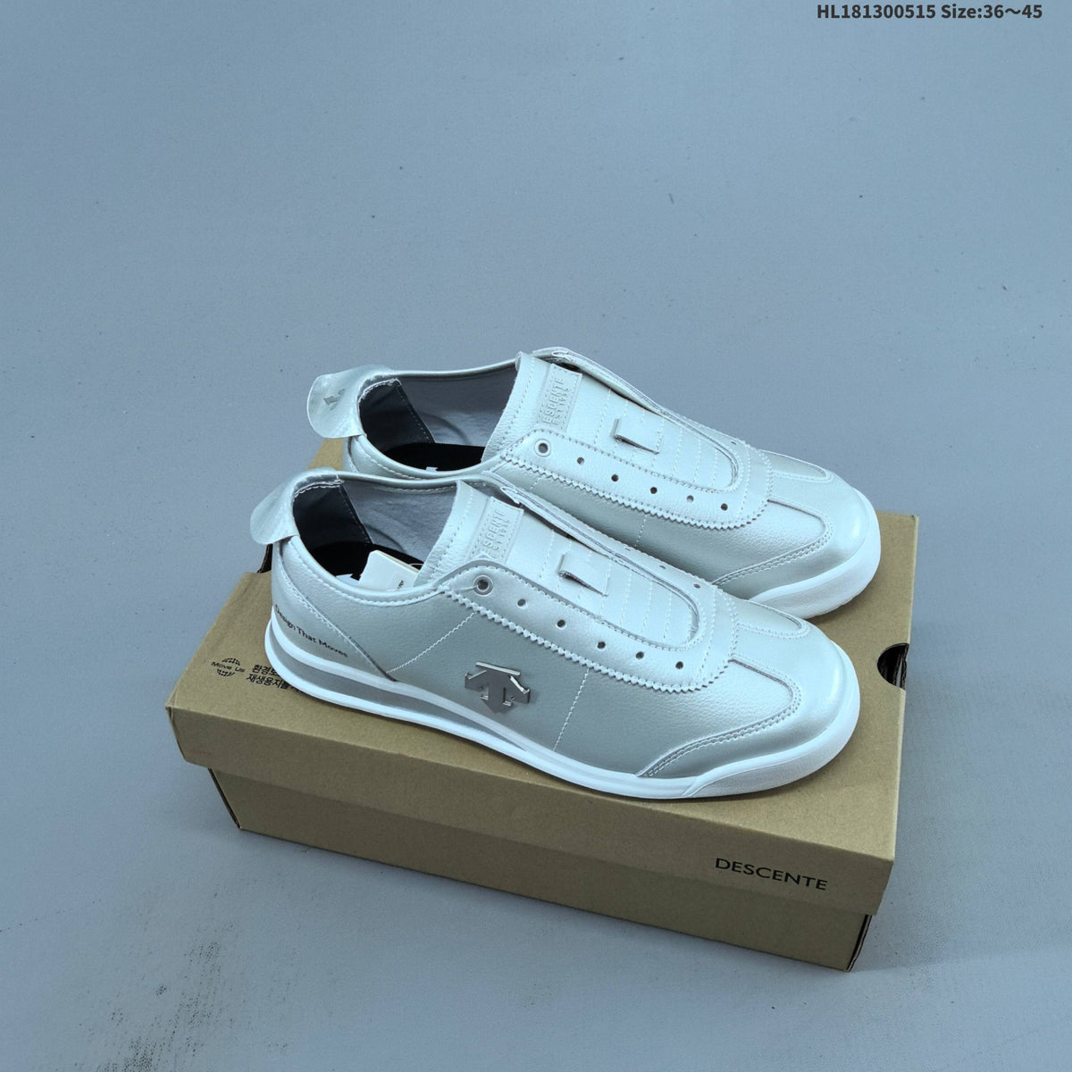 Descente Chron Tempo Slim Retro Low-Profile Trainers - product image from the listing.