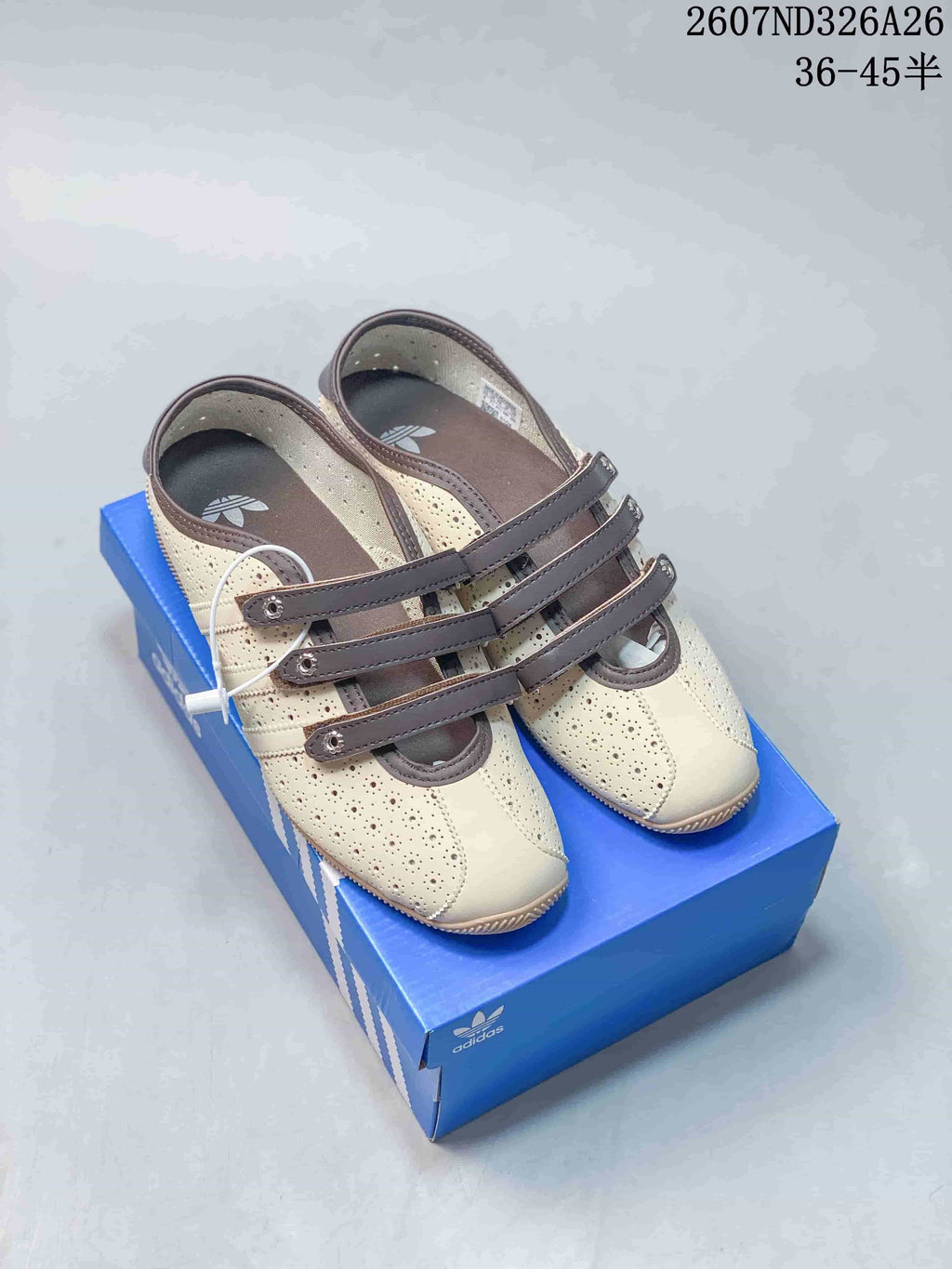 Originals Anfu Trainers LA1348 by adidas - product image from the listing.
