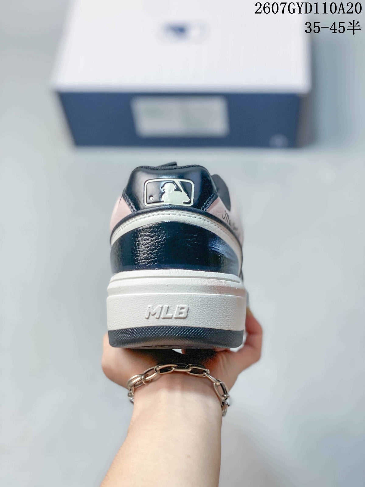 MLB Chunky Liner Low-Top Sneakers in Black Pink 2607GYD110A20 - product image from the listing.