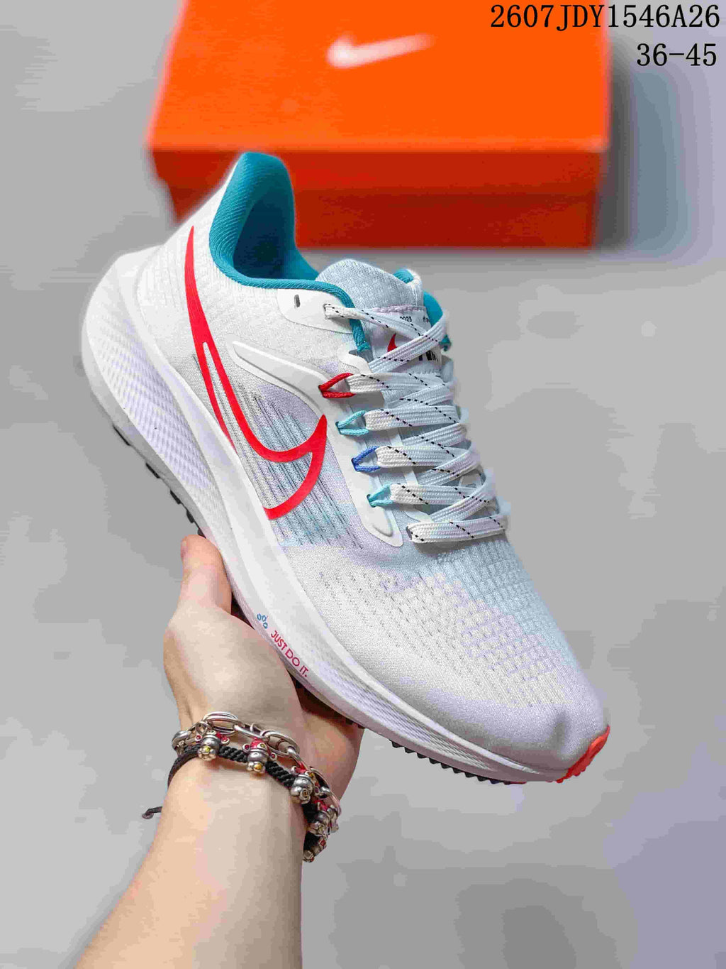 Nike Air Zoom Pegasus 39 Sneakers for Running - product image from the listing.