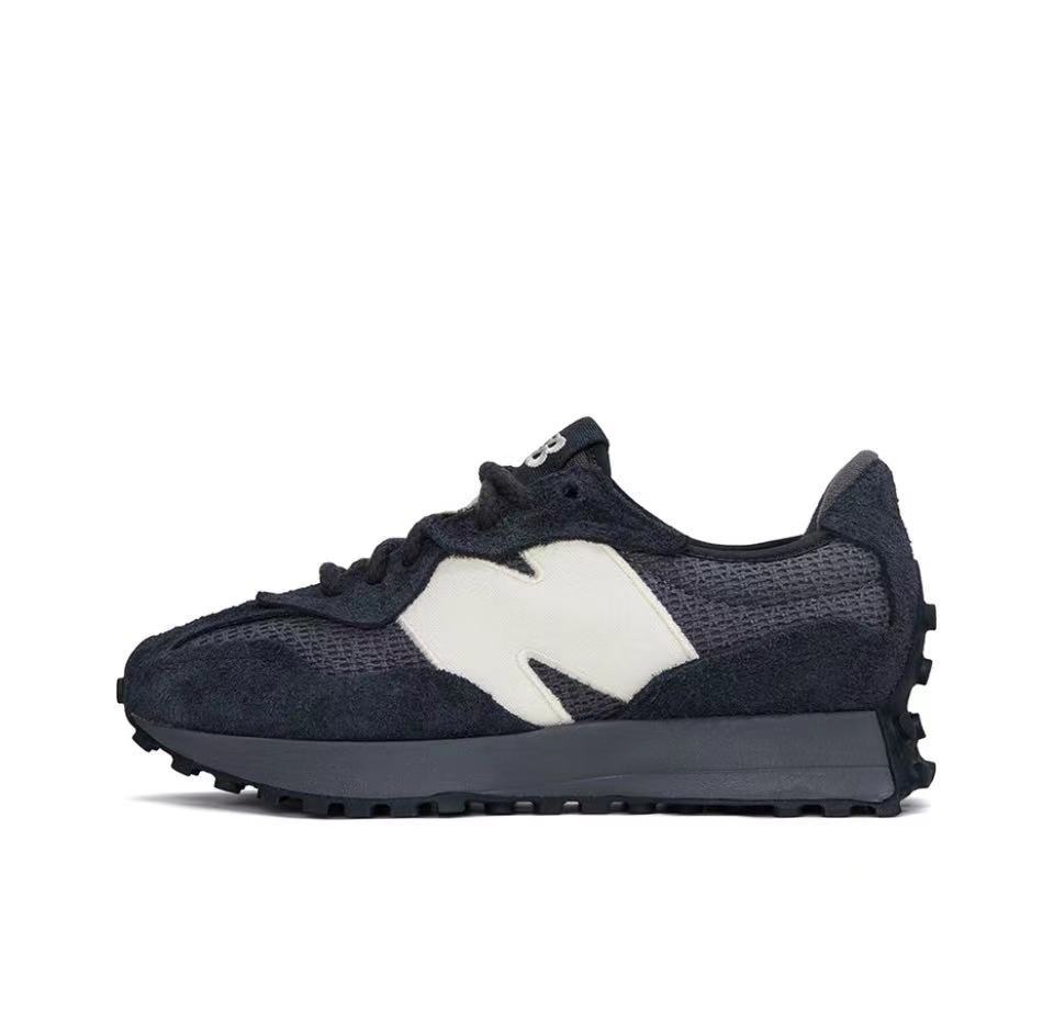 Navy and Off-White New Balance 327 U327WVE Sneakers - product image from the listing.