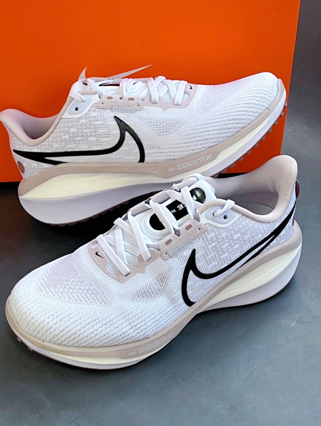 Nike Air Zoom Vomero 17 Running Shoes in White FB8502-010 - product image from the listing.