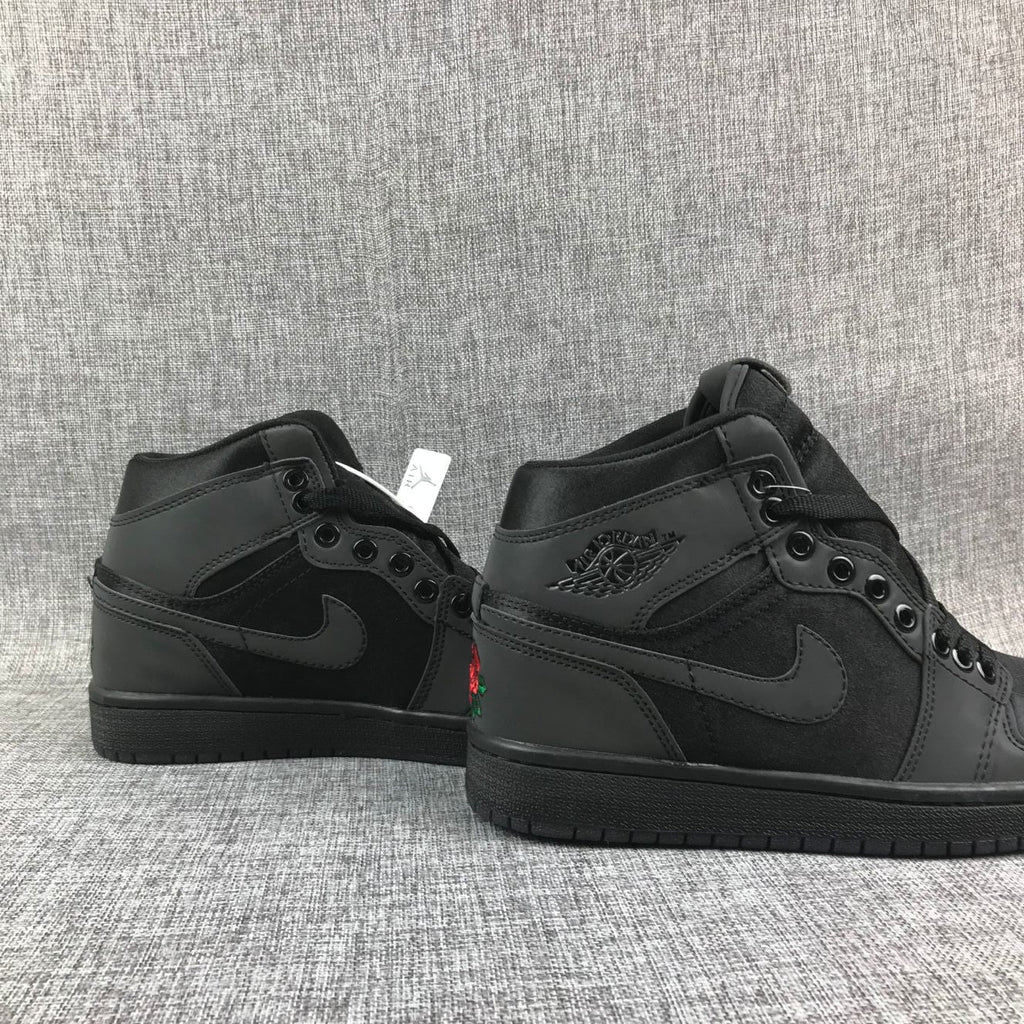 Black Rose Sneakers - Air Jordan 1 Retro High - product image from the listing.