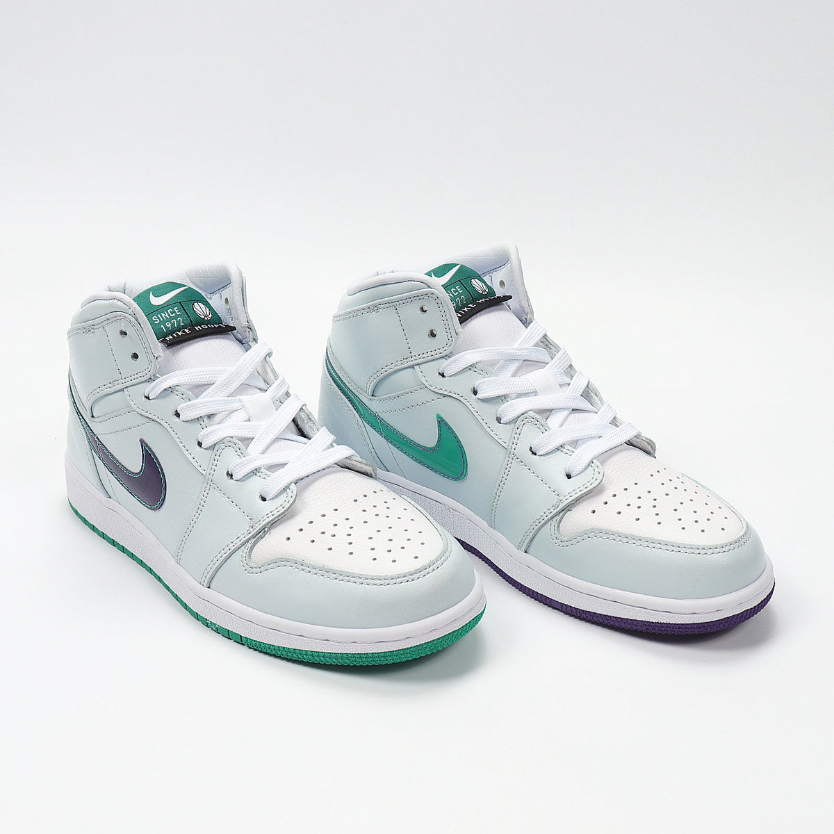 "Matcha Duck" Nike Dunk High Sneakers CW5853-100 - product image from the listing.