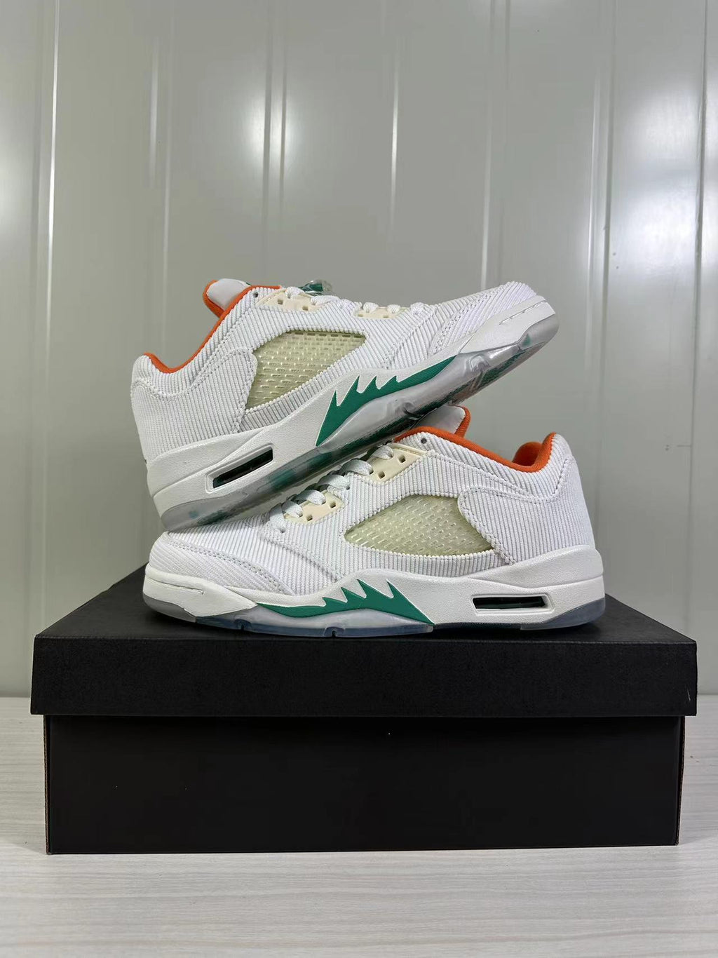Air Jordan 5 Low Golf White Green CW4204-100 - product image from the listing.
