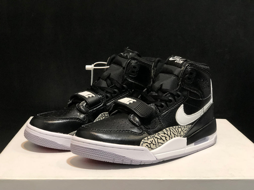 Air Jordan Legacy 312 Black/White Sneakers AV3922-001 - product image from the listing.