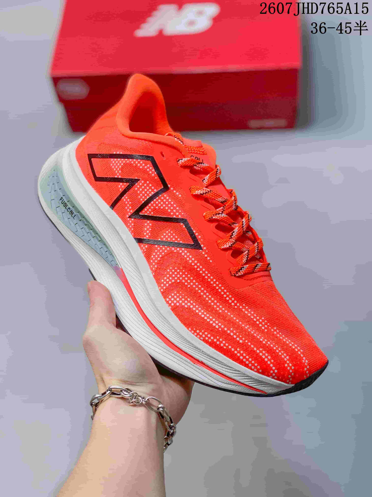 New Balance RC Elite MFCXLK4 Sneakers for Running - product image from the listing.
