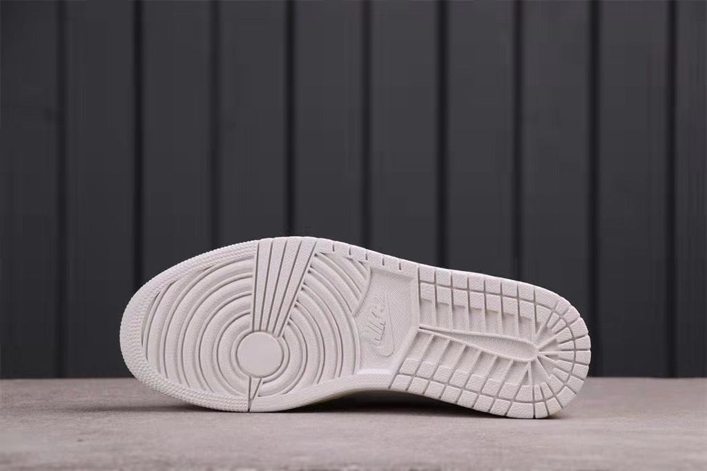 Jordan Travis Scott Air Jordan 1 Low in White Blue DM3277-100 - product image from the listing.