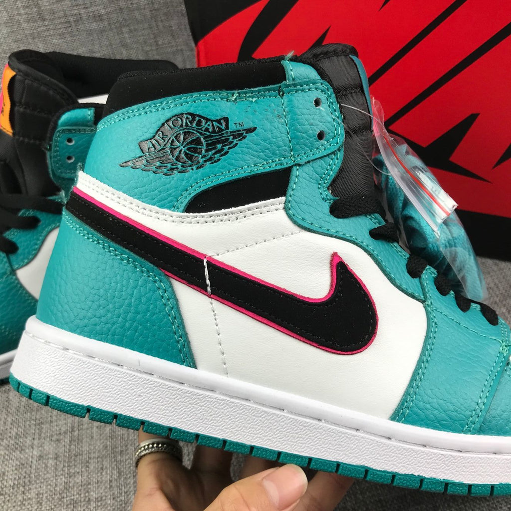 South Coast Toes Sneakers - Air Jordan 1 Retro High OG - product image from the listing.