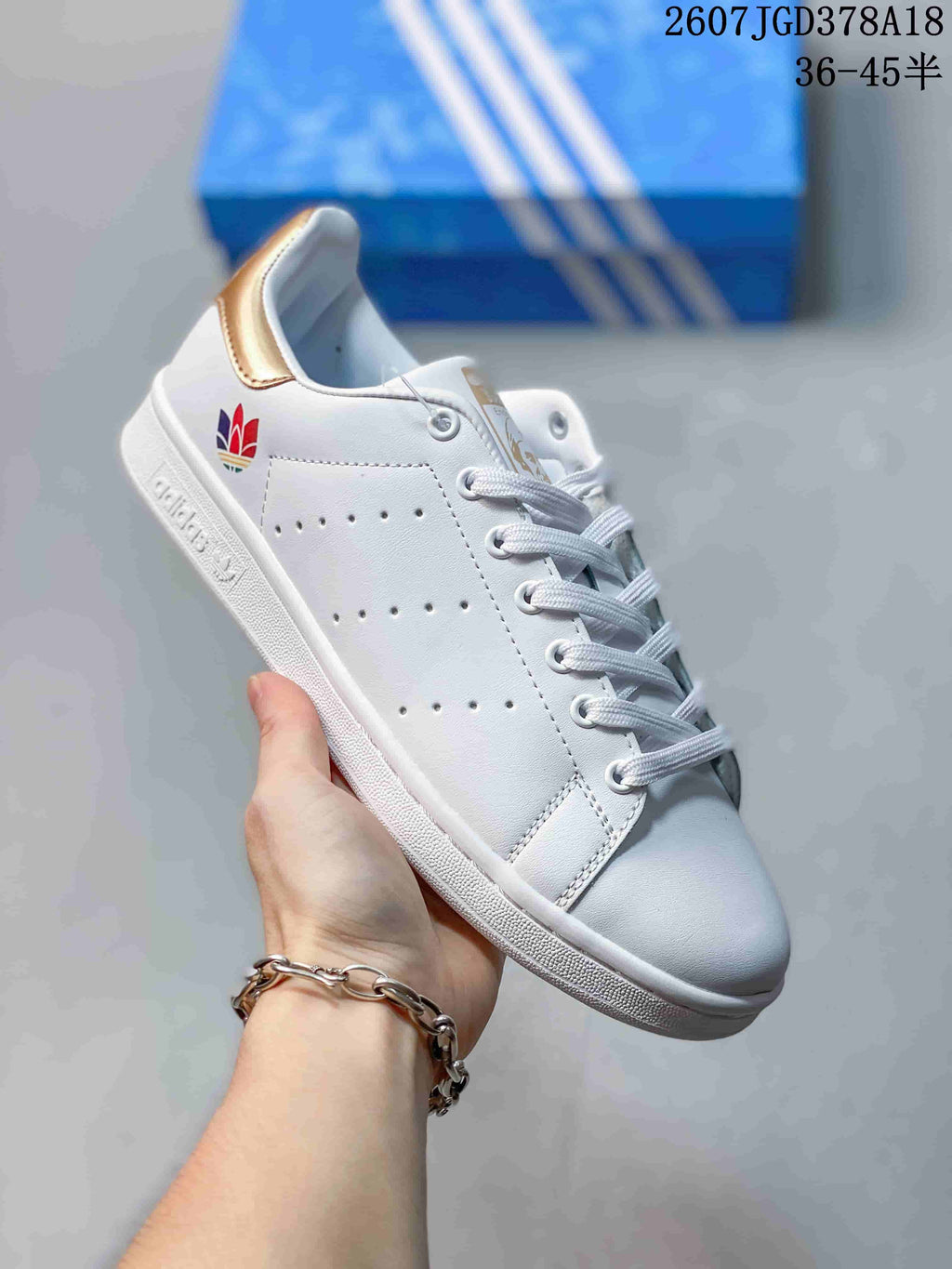 adidas Stan Smith Low-Top Sneakers in White 2607TGD378A18 - product image from the listing.