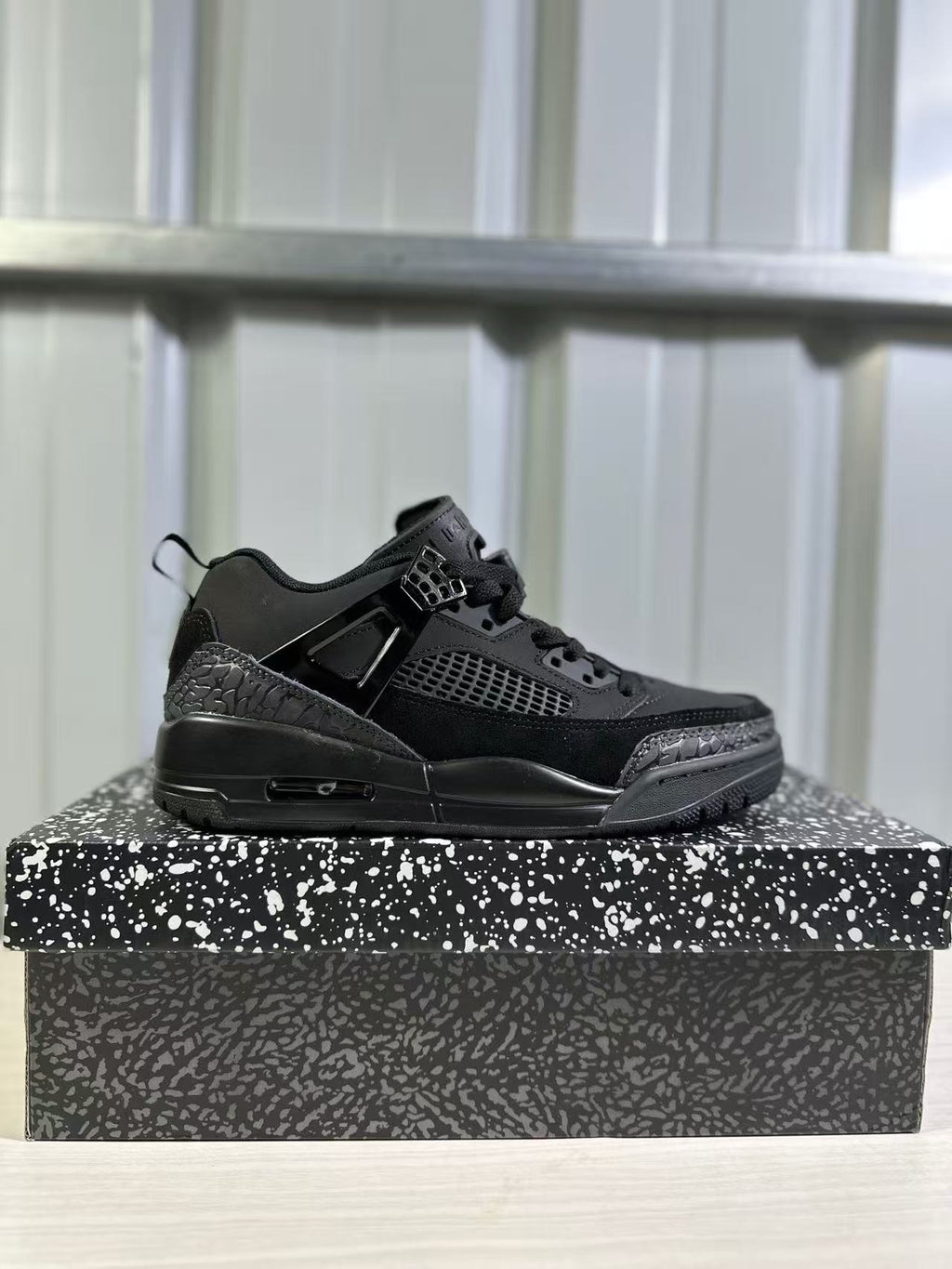Jordan Spizike Low Sneakers in Black FQ17 - product image from the listing.