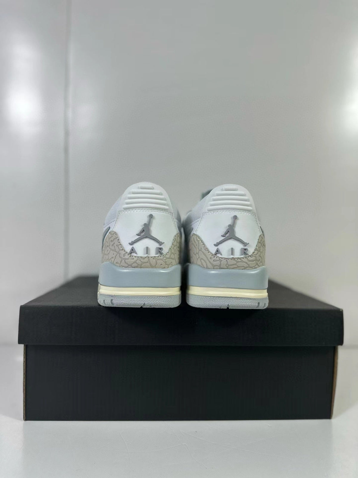 Jordan Legacy 312 Low Sneakers in Silver Yellow HJ3480-101 - product image from the listing.