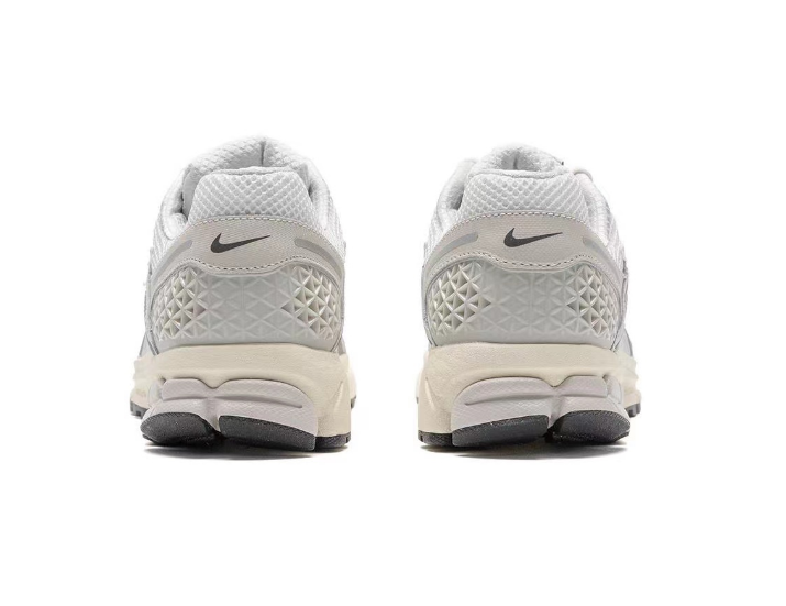 Light Silver Grey Nike Vomero 5 Sneakers - product image from the listing.