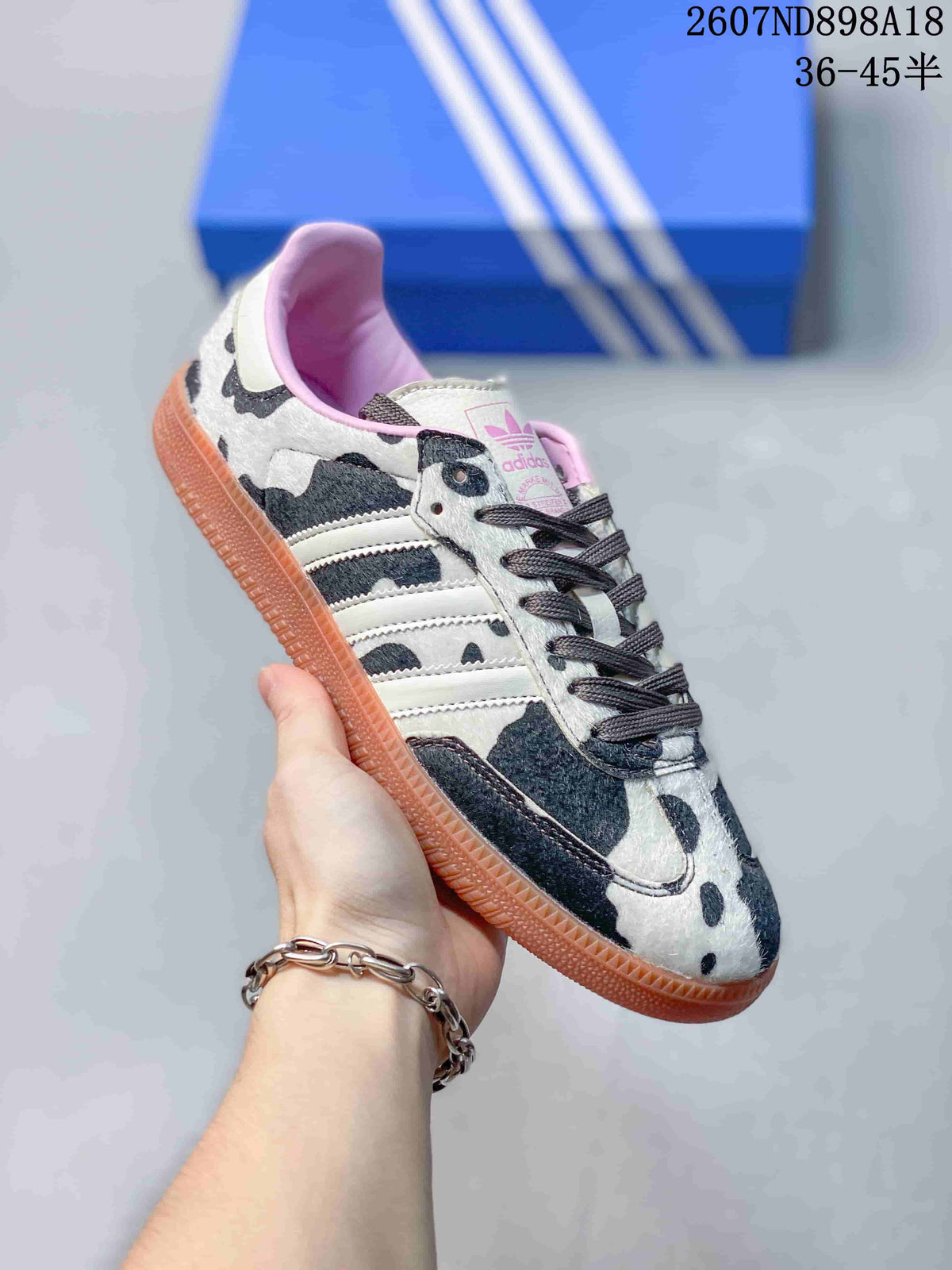 Adidas Samba OG Animal Print Low-Cut Sneakers 2607ND898A18 - product image from the listing.