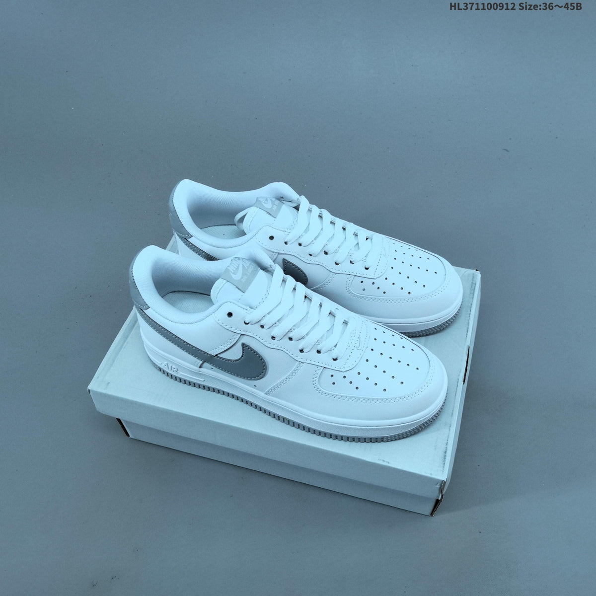 Nike Air Force 1 '07 Low-Cut Sneakers - product image from the listing.
