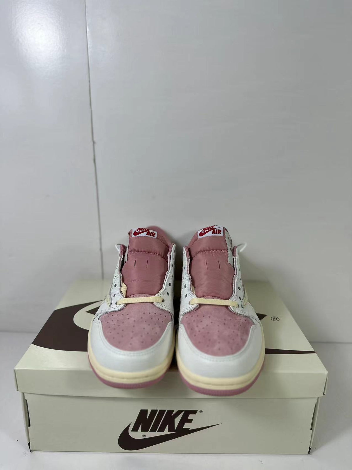 Nike Air Jordan 1 Low Travis Scott in White Pink DM7866-600 - product image from the listing.