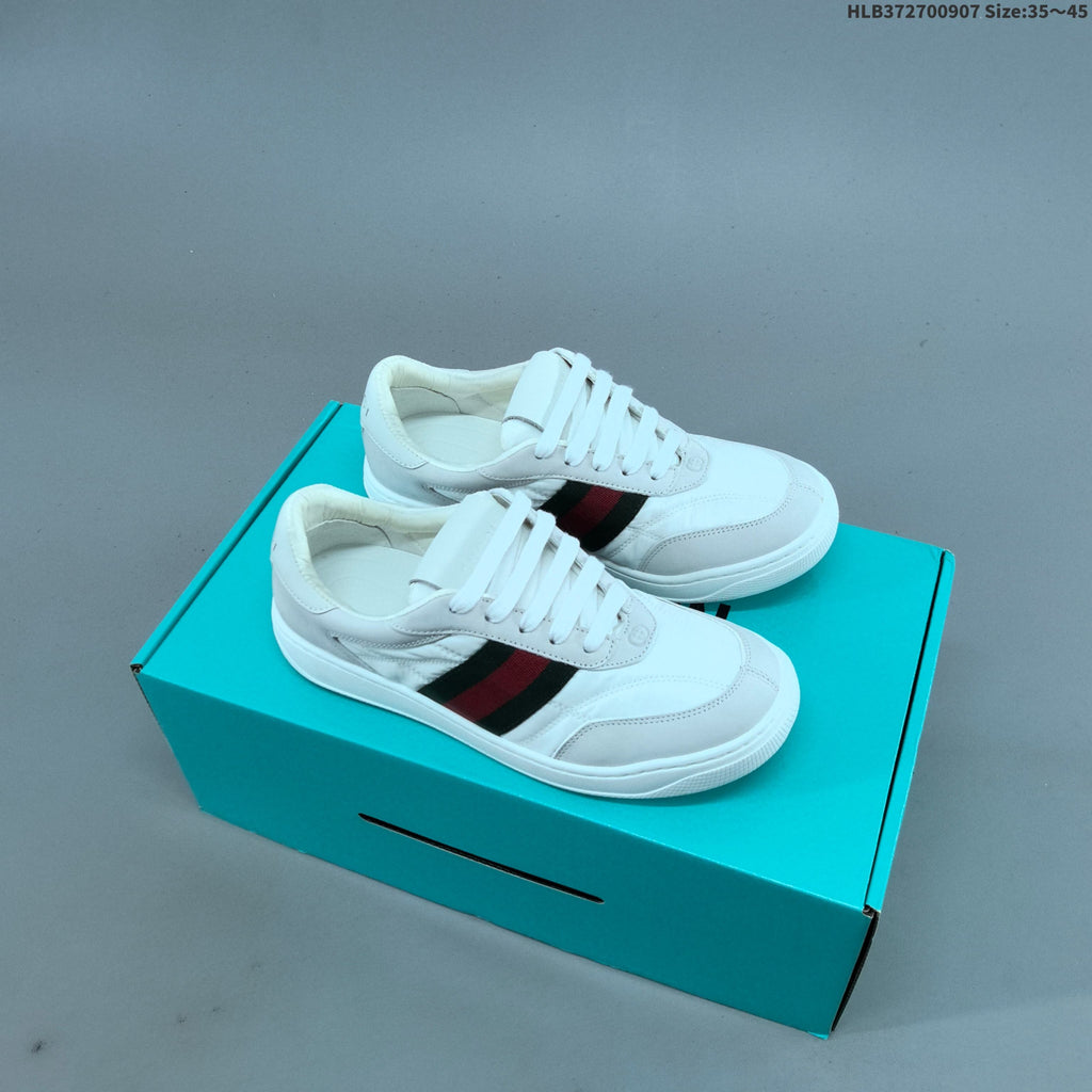 Gucci Ace Low-Cut Sneakers 429446 A38G0 1284 - product image from the listing.