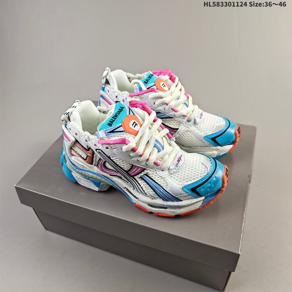 Balenciaga Runner Sneaker Low-Cut Mesh Style - product image from the listing.