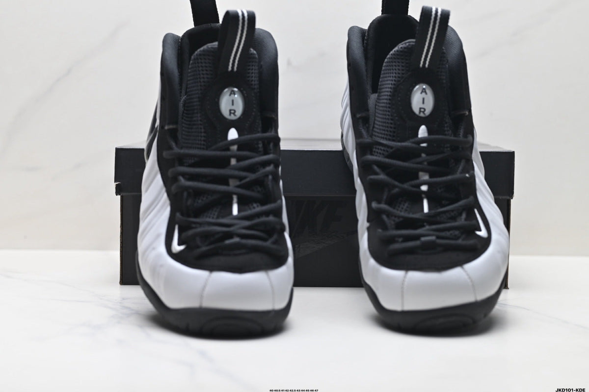 Nike Air Foamposite One Penny Hardaway Black White Trainers - product image from the listing.