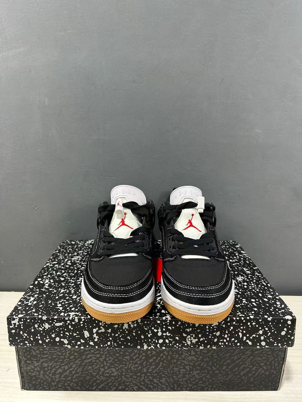 Air Jordan Spizike Low Black White IR2012-001 - product image from the listing.
