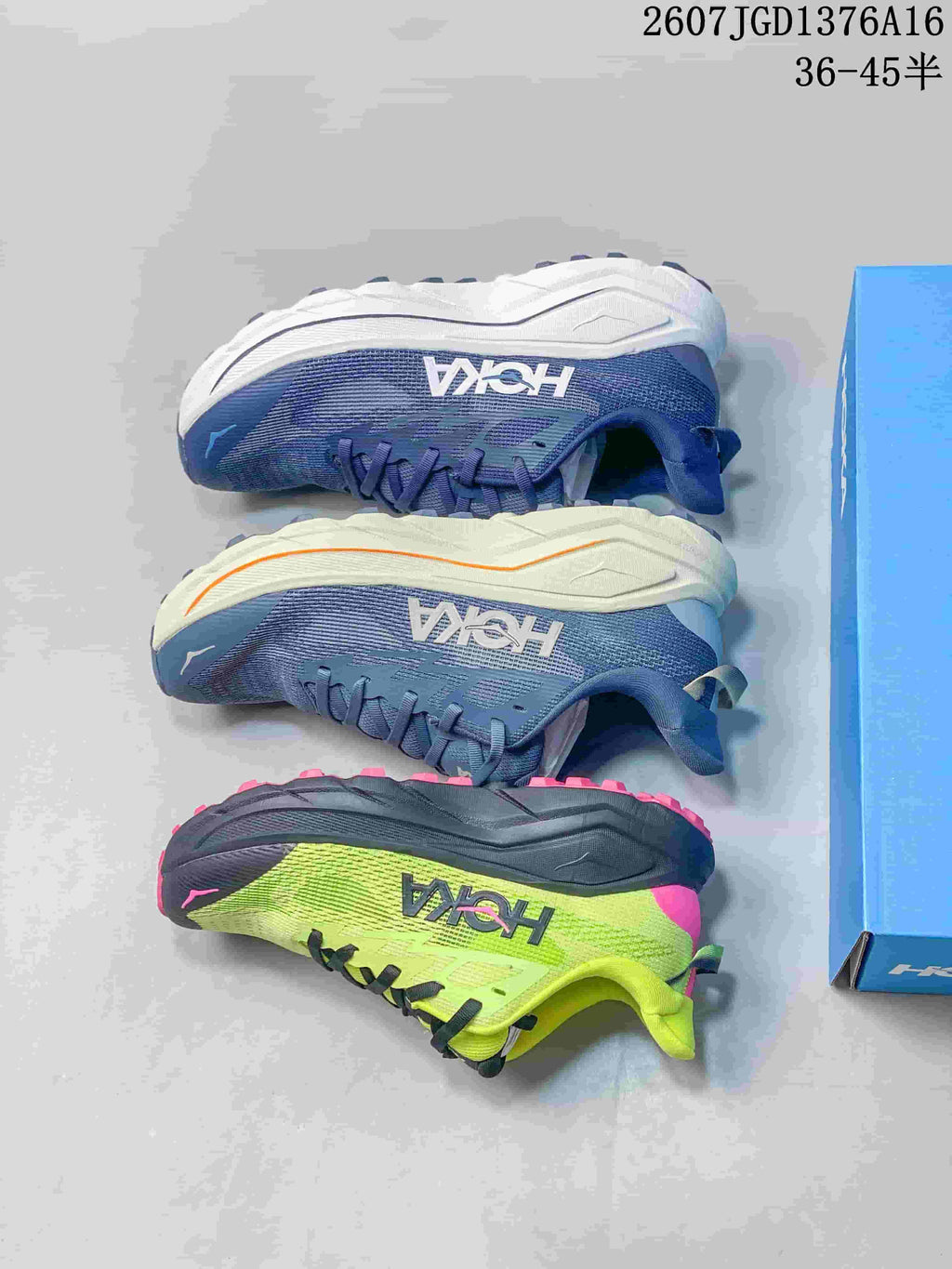 HOKA Challenger 8 Shoes for Running 711260WPR - product image from the listing.
