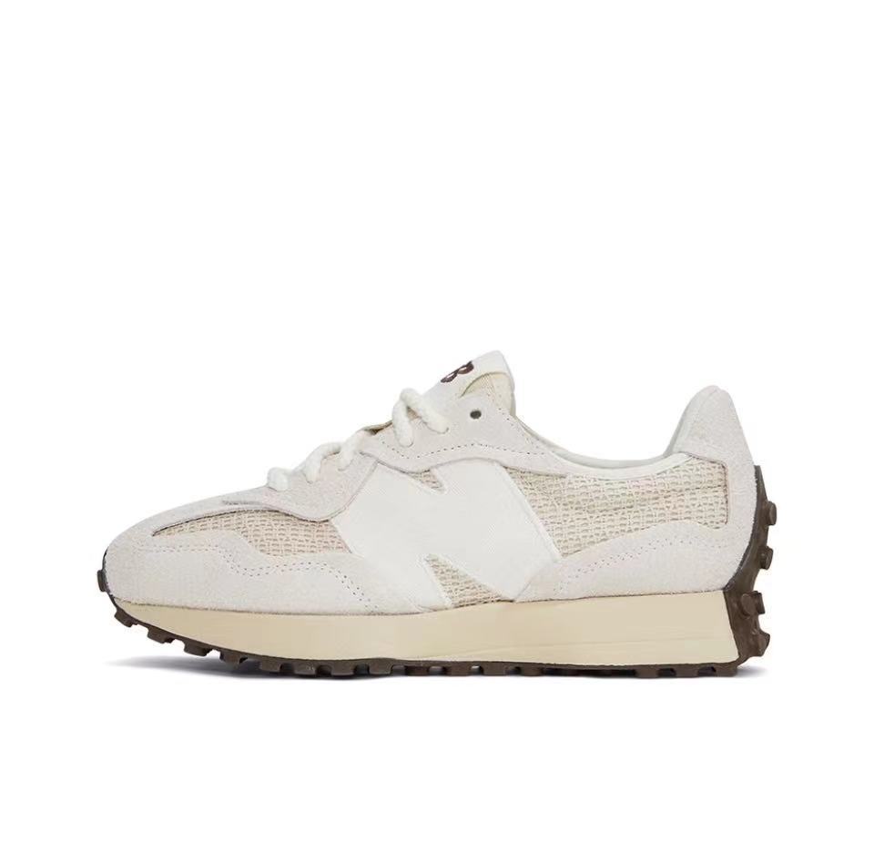 New Balance U327WVA Trainers in Off-White - product image from the listing.