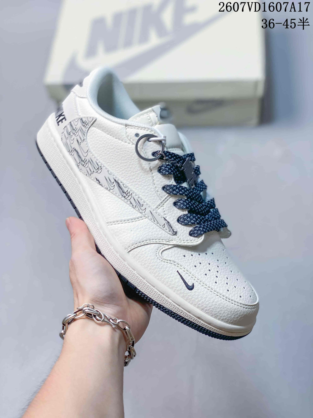 Graphic Sneakers White Dark Details - Jordan 1 Low 2607VD1607A17 - product image from the listing.