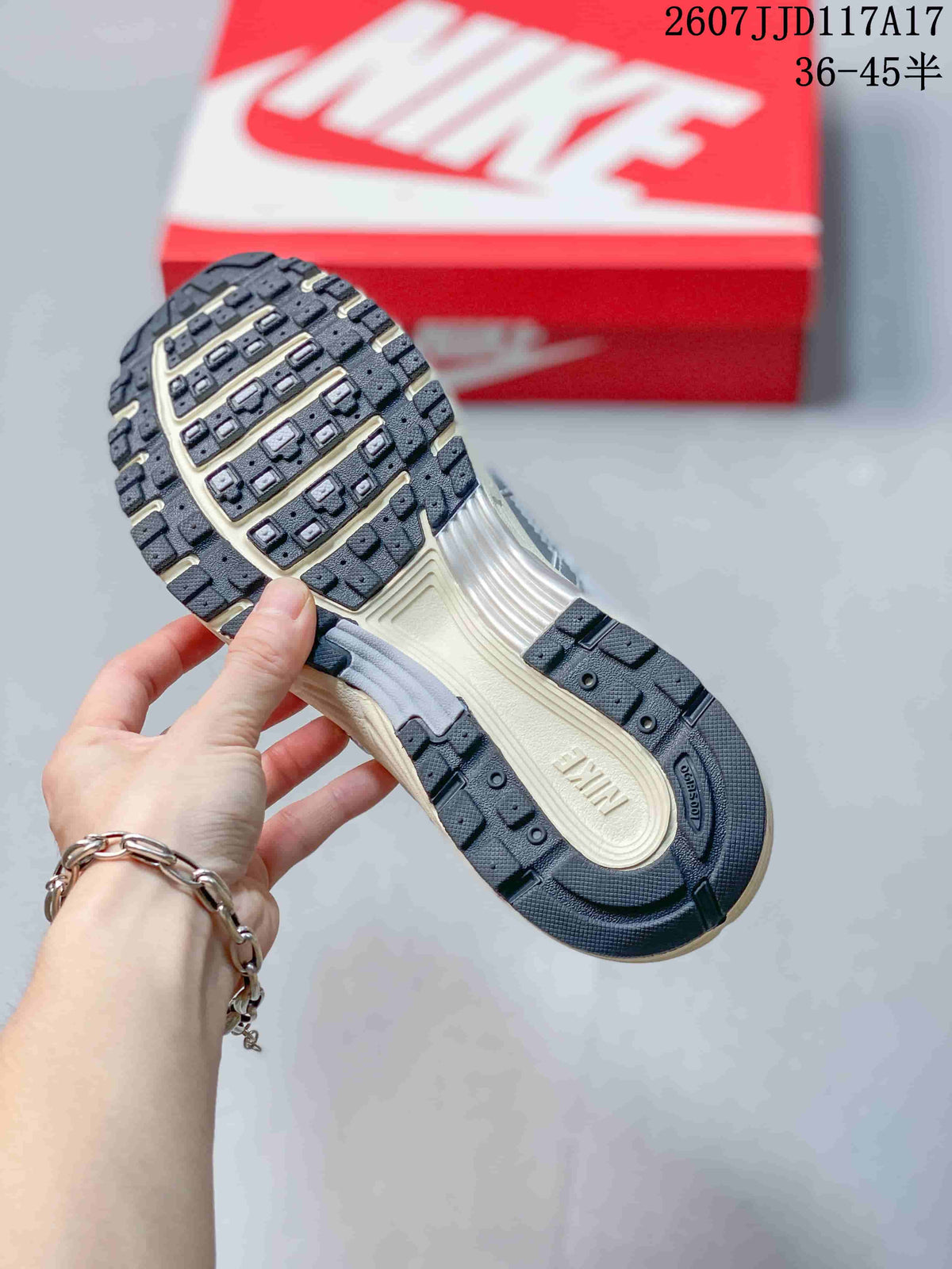 Nike P-6000 Sneakers in White Silver 2607JJD117A17 - product image from the listing.