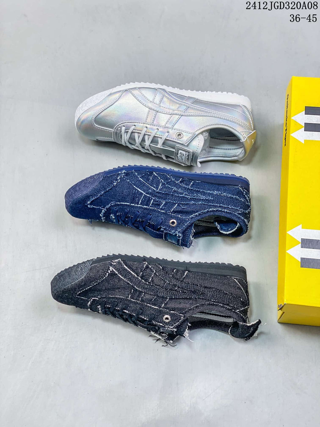 Onitsuka Tiger Mexico 66 SD Low-Top Sneakers in Blue Denim - product image from the listing.