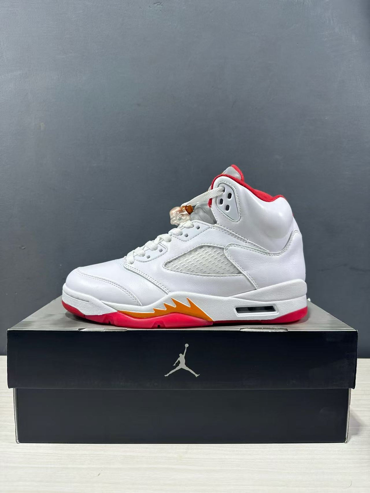 Air Jordan 5 Sunset White Sneakers IV5678-102 - product image from the listing.