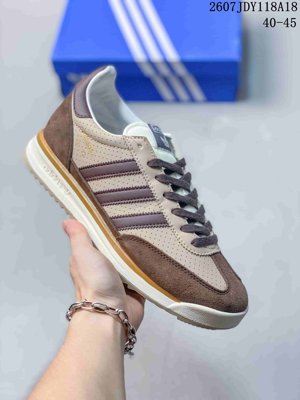 adidas SL 72 Retro Trainers, Multiple Colors, 2607 JDY118A18 - product image from the listing.