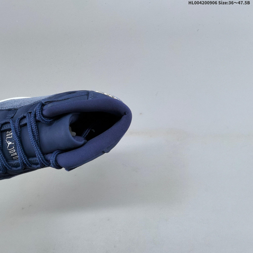 Air Jordan 11 Retro Midnight Navy High-Top Sneakers - product image from the listing.