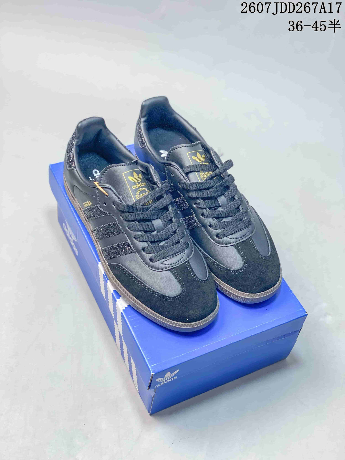 adidas Originals Samba Low-Cut Sneakers Black Glitter JDD267A17 - product image from the listing.