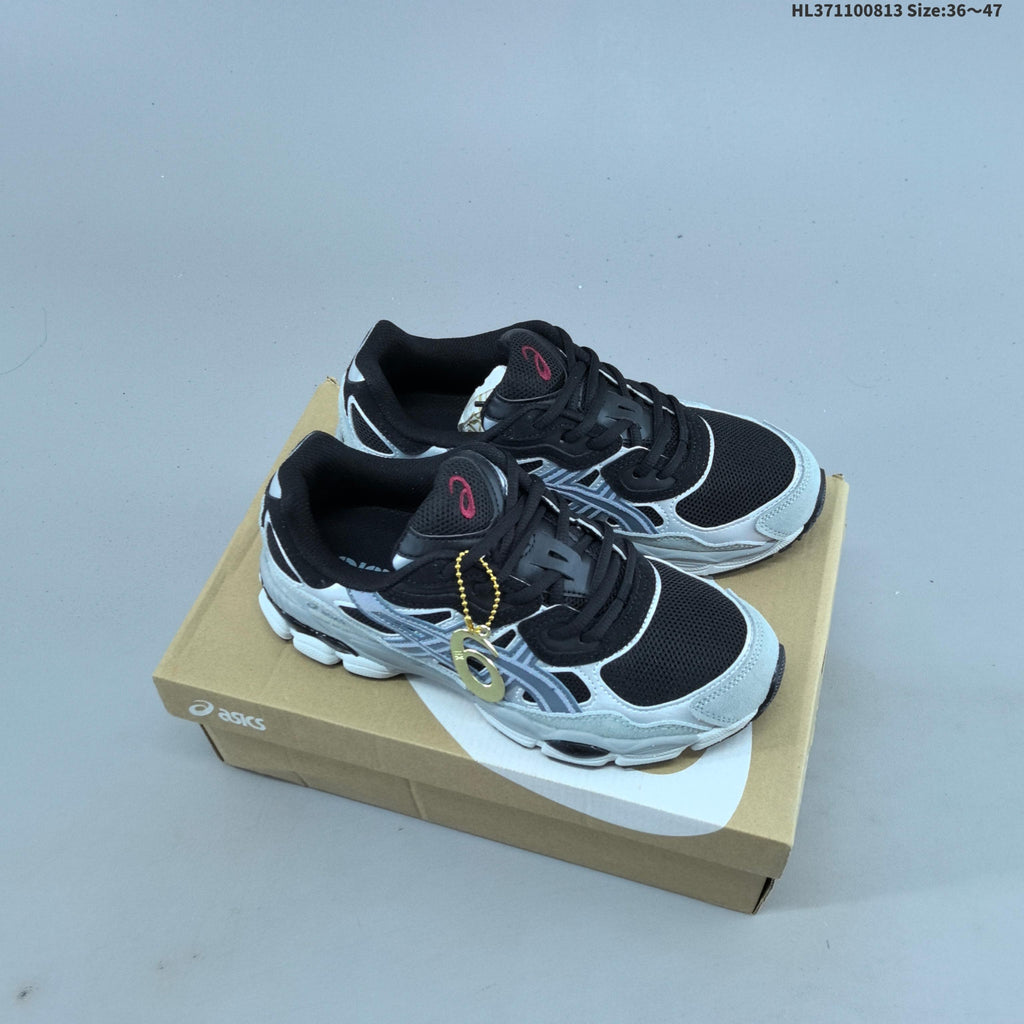 ASICS GEL-NYC Retro Sneakers for Running - product image from the listing.