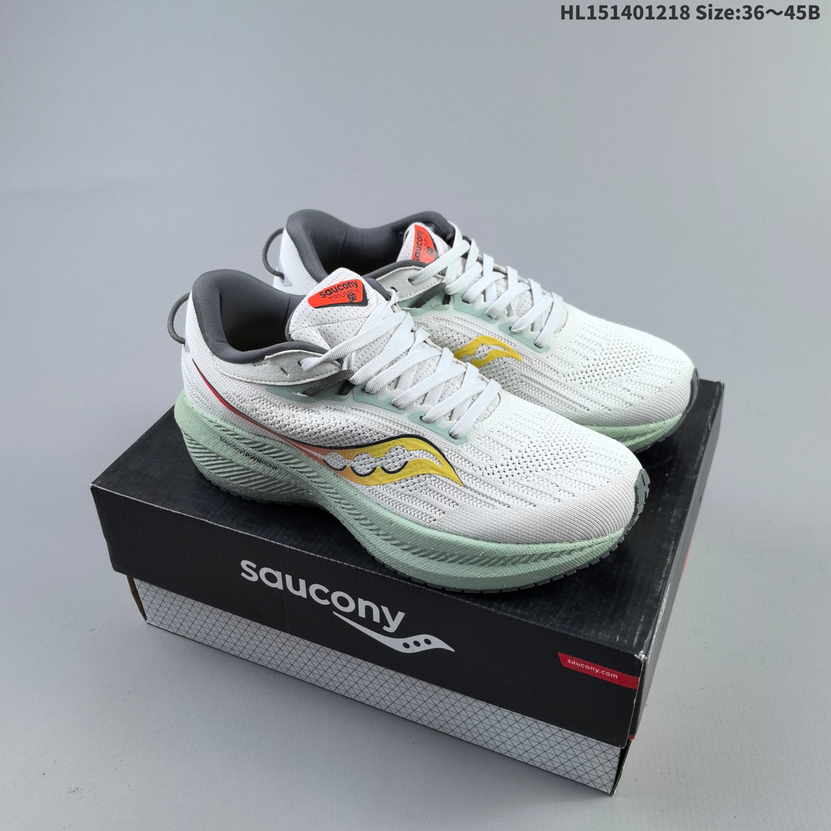Saucony Triumph 21 Shoes for Running - product image from the listing.