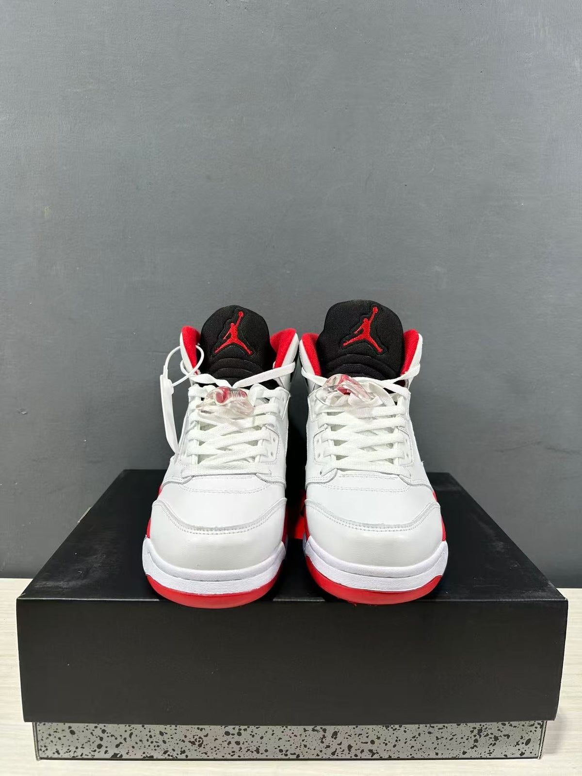 Air Jordan 5 Fire Red White Black HQ7978-101 - product image from the listing.