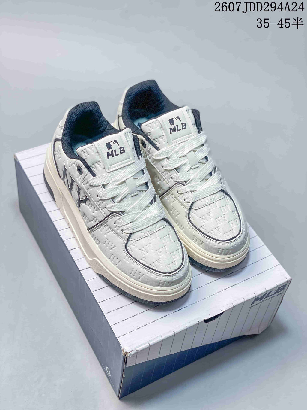 MLB Chunky Liner MID Trainers White and Lavender - product image from the listing.