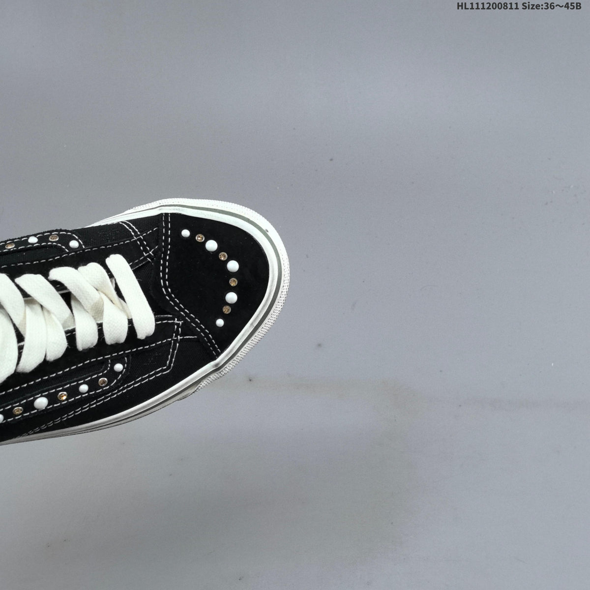 Vans Old Skool Platform Low-Top Sneakers, in Black and White - product image from the listing.