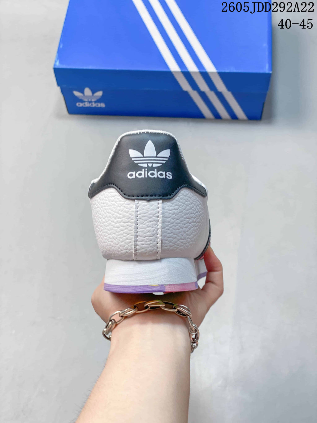 adidas Originals Samoa Trainers White Black Red 675033 - product image from the listing.