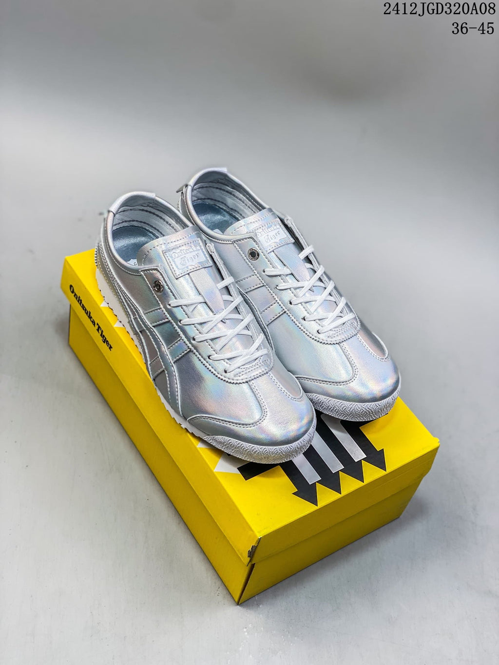 Onitsuka Tiger Mexico 66 SD Low-Top Sneakers in Blue Denim - product image from the listing.