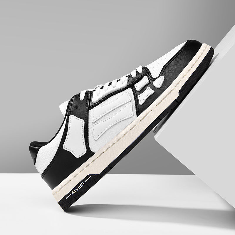 AIVIIRI MFS003-004 Low-Top Sneakers in Black and White - product image from the listing.
