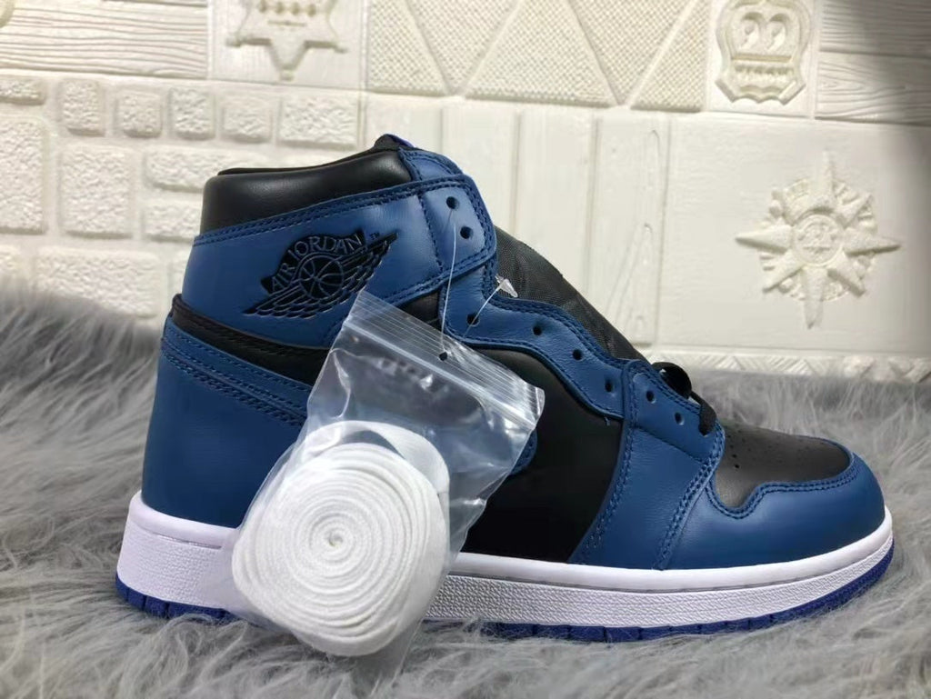 Jordan AJ1 High Sneakers in Black Blue 555088-404 - product image from the listing.