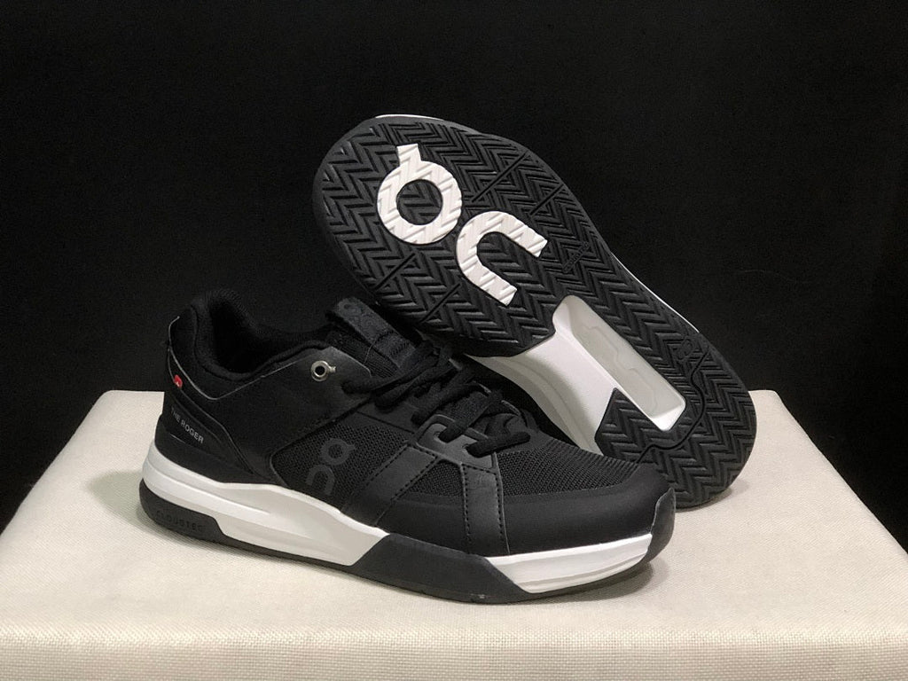 On The Roger Clubhouse Pro Sneakers in Black and White - product image from the listing.