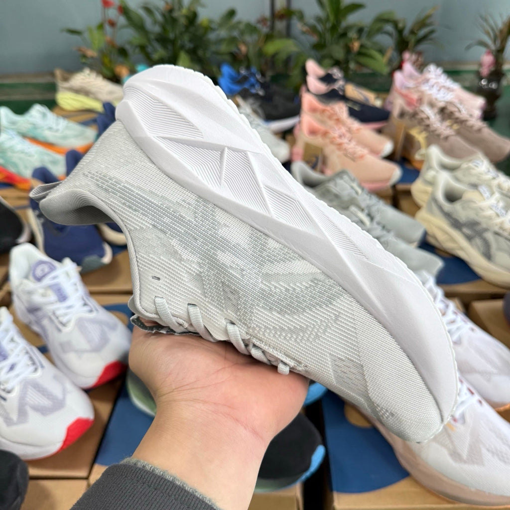 ASICS NOVABLAST 5 LE Running Shoes in White - product image from the listing.