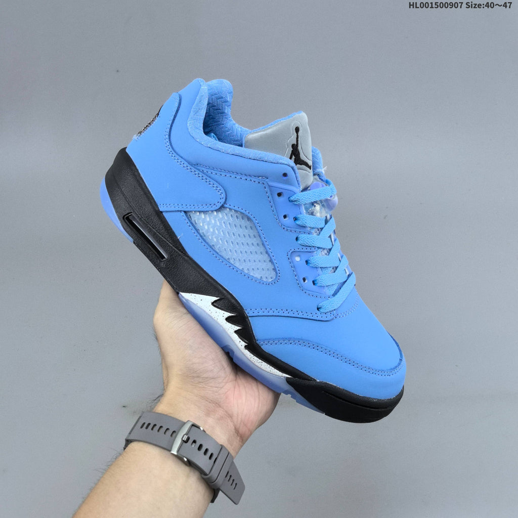 Air Jordan 5 Retro Low UNC Sneakers in Blue - product image from the listing.