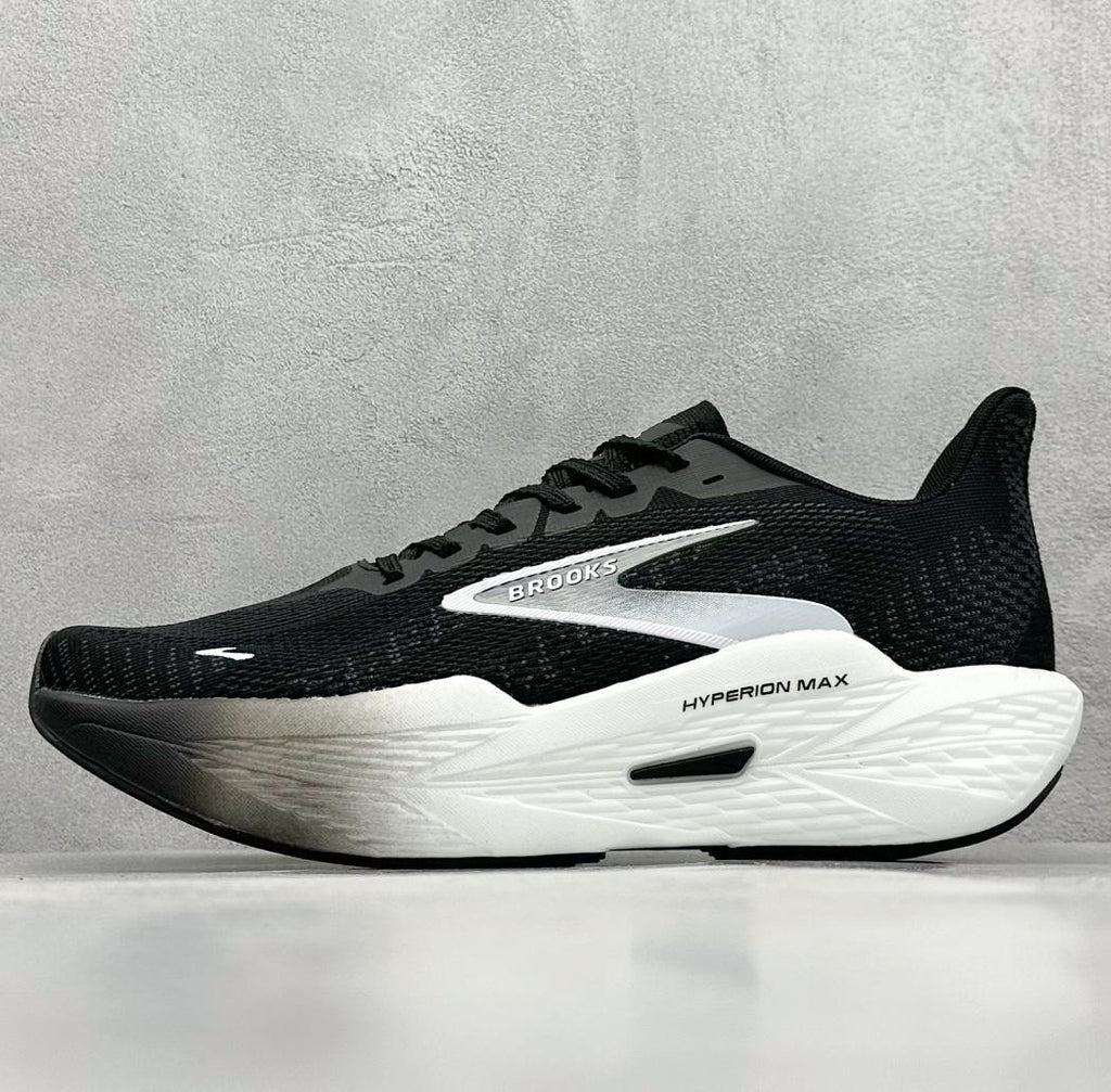 Brooks Hyperion Max Sneakers for Running - product image from the listing.