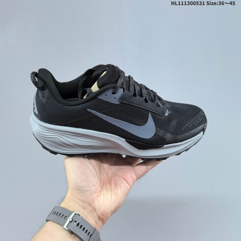 Nike ACG Pegasus Trail Low-Top Trail Shoes for Running HV8116-200 - product image from the listing.