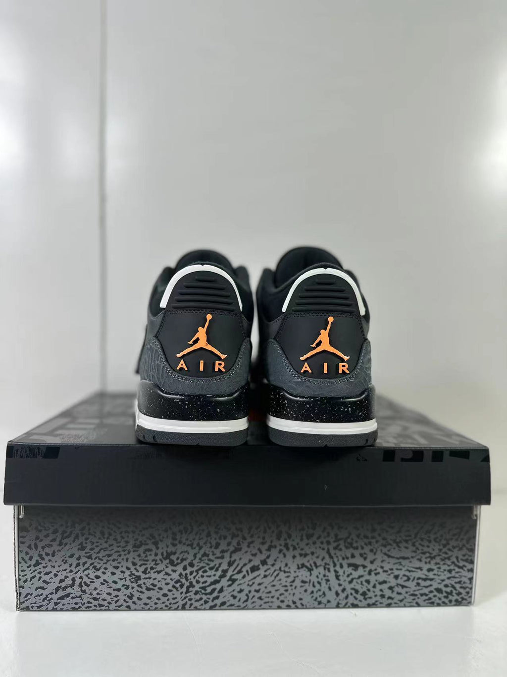 Air Jordan 3 Retro Fear Grey Black CT8532-080 - product image from the listing.