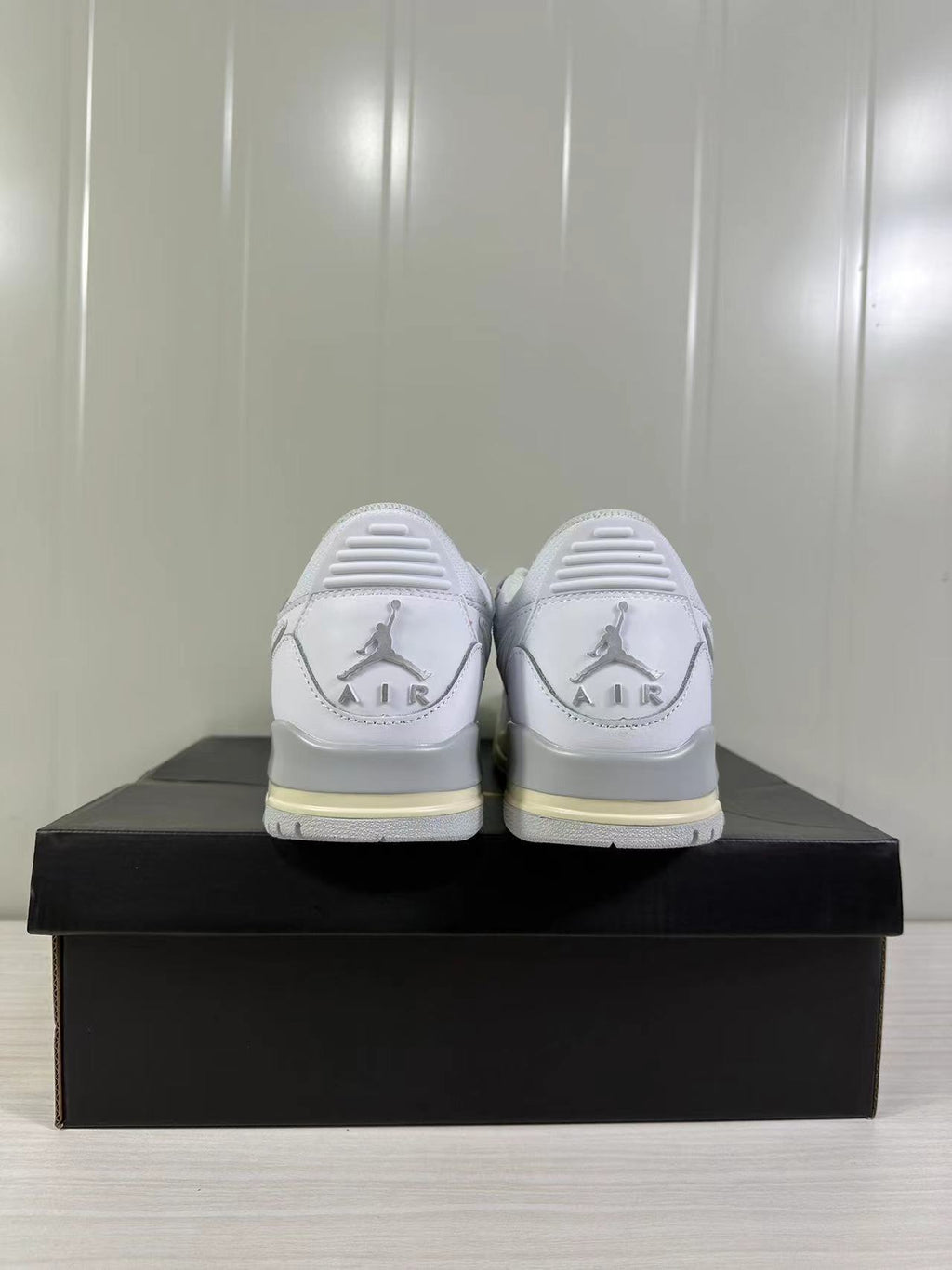 Jordan Legacy 312 Low White HJ9199-111 Trainers - product image from the listing.