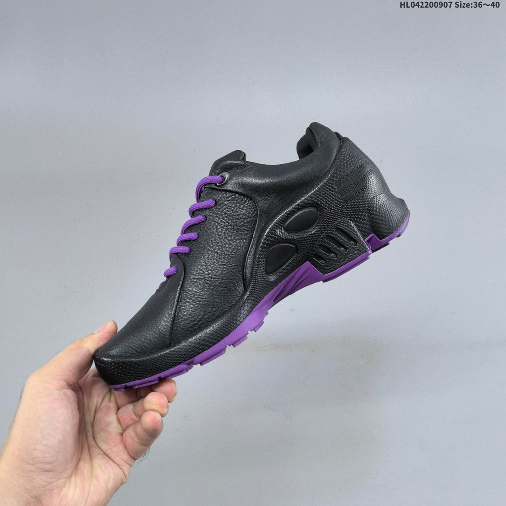 ECCO Biom Low-Cut Outdoor Shoes Black with Contrast Laces - product image from the listing.
